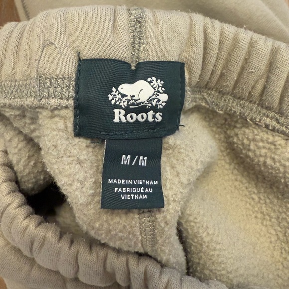 ROOTS Size Medium women’s sweatpants. Midrise. So cute and comfy! - Picture 2 of 5